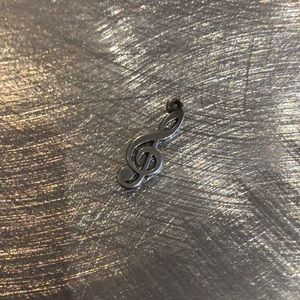 RETIRED Treble Clef Charm